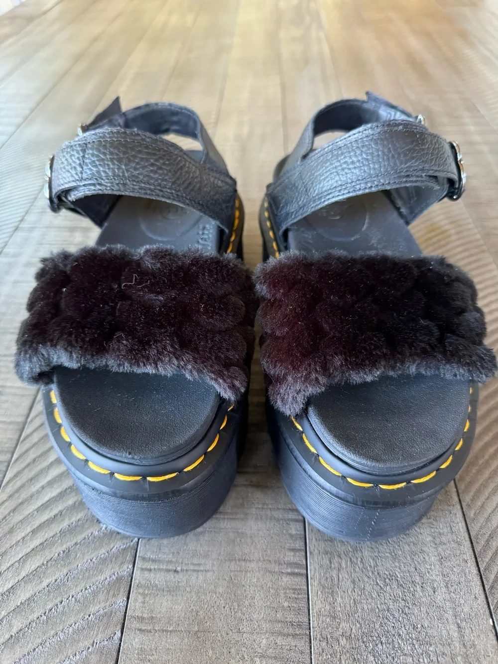 Dr. Martens Voss Quad Fluffy Faux Fur Platform Slide Sandals Women’s Size 7